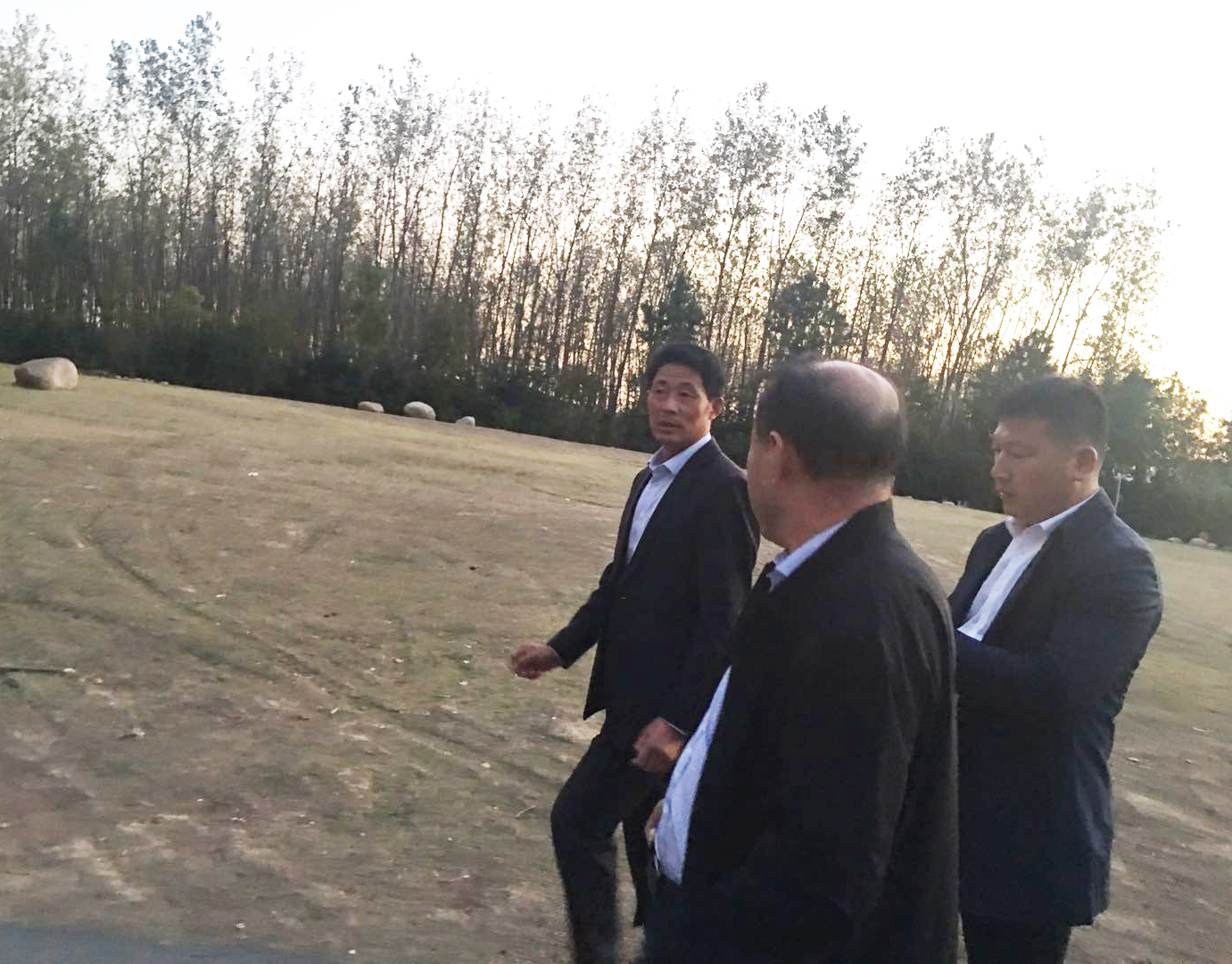 協(xié)會(huì)領(lǐng)導(dǎo)一行參觀考察合肥燕域田園生態(tài)農(nóng)莊